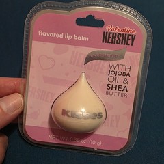 Hershey&rsquo;s Kisses MILK CHOCOLATE Lip Balm Jojoba Oil & Shea Butter WHITE