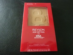 Revlon Age Defying Pressed Powder with DNA – MEDIUM DEEP #20 – New / Sealed