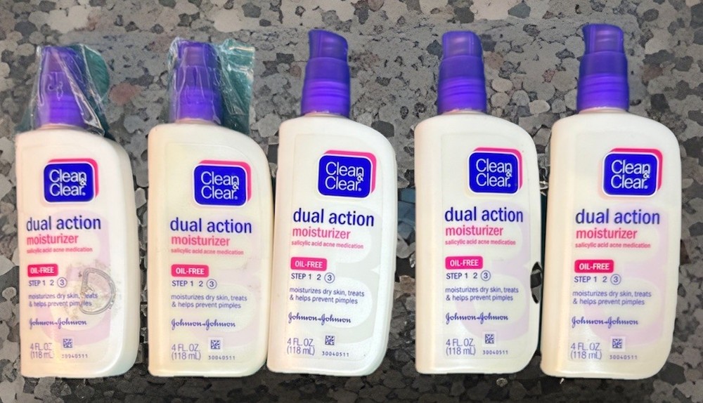 Clean & Clear Dual Action 3 Acne Facial Moisturizer (5 pack) SEE PHOTOS! HTF NEW