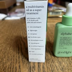 Good light Alphabet Oil Lightweight & Non-Greasy Multivitamin Face Oil 1 oz NIB