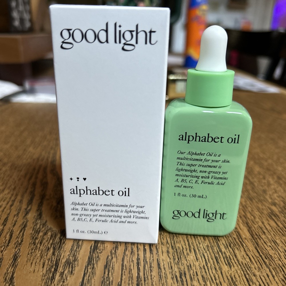 Good light Alphabet Oil Lightweight & Non-Greasy Multivitamin Face Oil 1 oz NIB