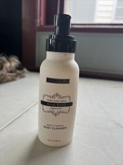BEEKMAN 1802~GOAT MILK~WISH WASH~OIL-BASED MILK BODY CLEANSER~FOAM 8 OZ R7-D110