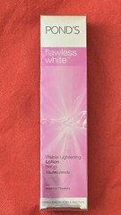 Pond&rsquo;s Flawless White-Visible Lightening Lotion SPF 15
