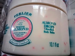 Perlier White Almond made in Italy 3pc Kit With Large Bag New Sesled