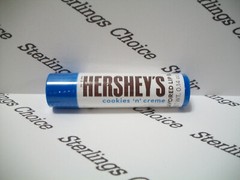 Hershey&rsquo;s Cookies N&rsquo; Cream Flavored Lip Balm (Blue Lid)
