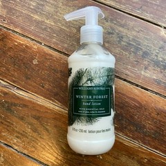 Williams Sonoma WINTER FOREST Hand Lotion 8 oz With Essential Oils NEW