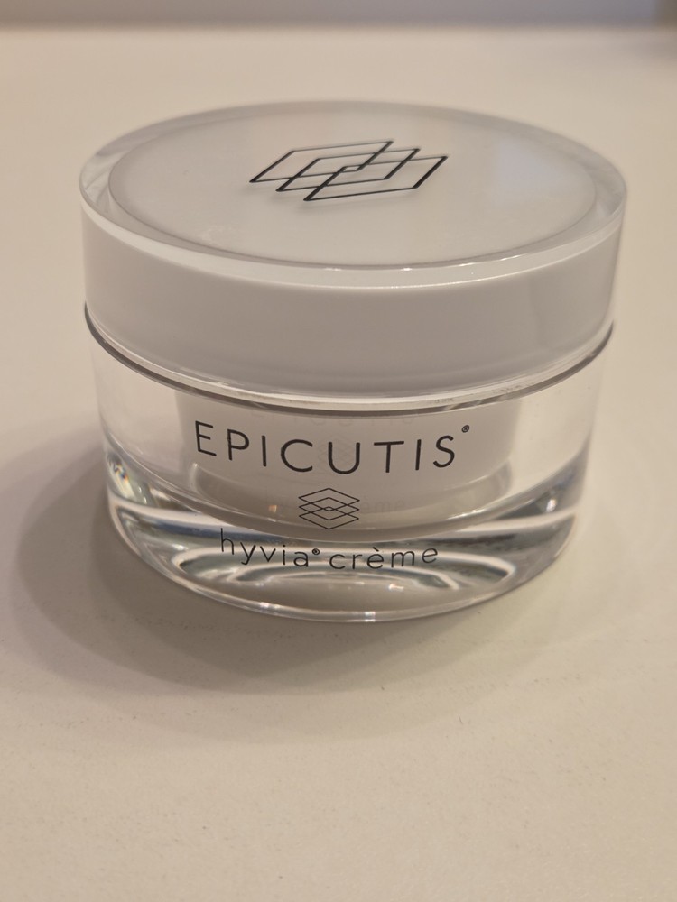 EPICUTIS HYVIA CRÈME ELEGANCE IS TIMELESS SEALED 50ML.