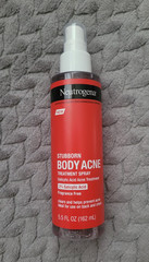 Neutrogena Stubborn Body Acne Spray 2% Salicylic Acid Fragrance Free 5.5oz
