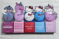 Crème Hello Kitty (4) Disney Eeyore (1) Lip Balm Macaron Container Lot Of 5