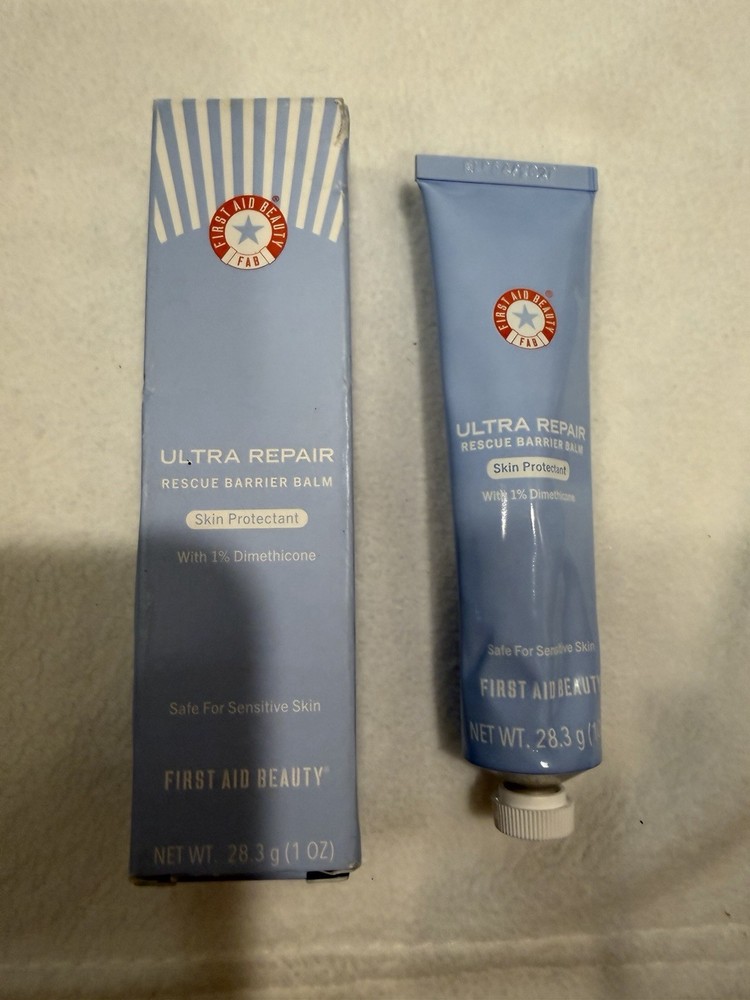 First Aid Beauty Ultra Repair Rescue Barrier Balm Skin Protectant, 1 oz