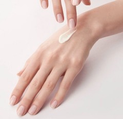 SKINFOOD Carrot Carotene Relief Cream 70ml Moisturizing Soothing Face Cream