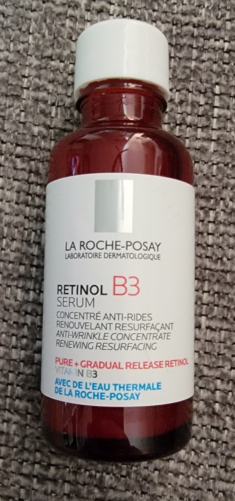 La Roche-Posay Pure Retinol Face Serum with Vitamin B3. (New)