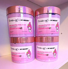 4 pieces/ The Crème Shop x My Melody Body Scrub Salicylic Acid Pistachio Vanilla