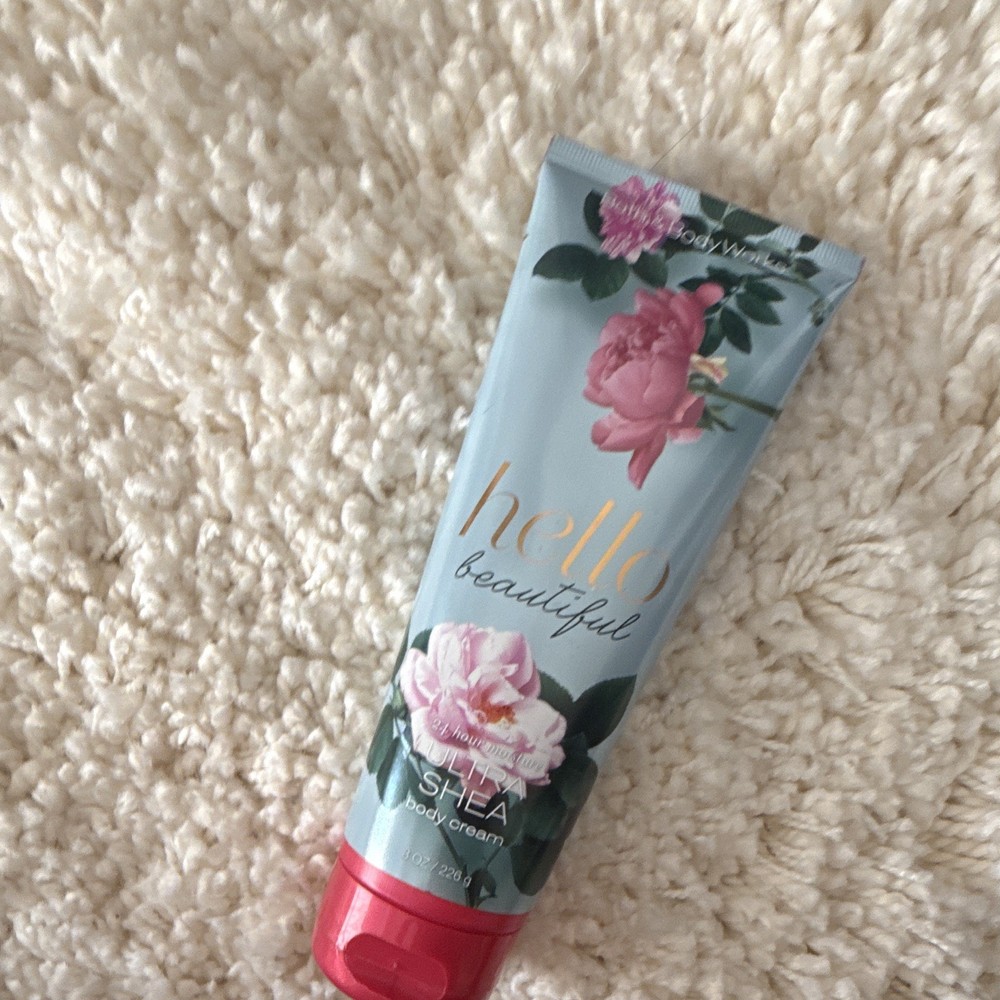 Bath & Body Works Signature Collection Hello Beautiful Shea Body Cream 3 oz