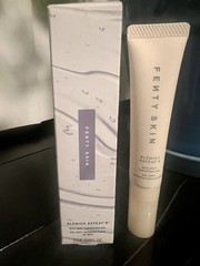 Brand New, Fenty Skin Blemish Defeat&rsquo;r BHA Spot Targeting Gel – White, .05 fl.oz
