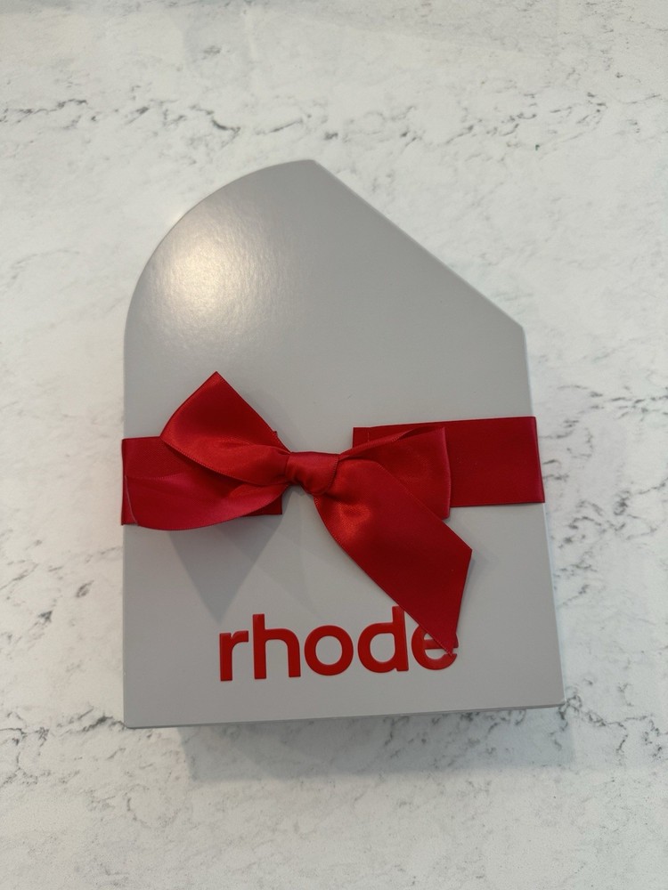 Rhode Holiday Duo – Peppermint Glaze Peptide Lip & Glazing Milk ❄️🥛🎂