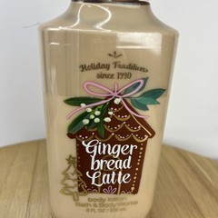 BATH & BODY WORKS Gingerbread Latte Body Lotion 8 oz unused in giftwrap bag