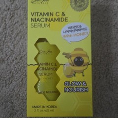 Sun Jun Naturals Vitamin C & Niacinamide Serum w/ Honey Hydrate Brighten 2