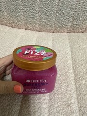 Tree Hut Raspberry Fizz Shea Butter Sugar Body Scrub, 18 Oz