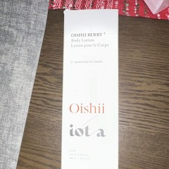 Oishii iota Oishii Berry+ Body Lotion Glow Moisturizer 6.1 fl oz