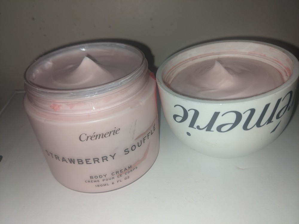 Cremerie Strawberry Soufflé Body Cream 6 Fl Oz 180ml Exp 11 5 2027