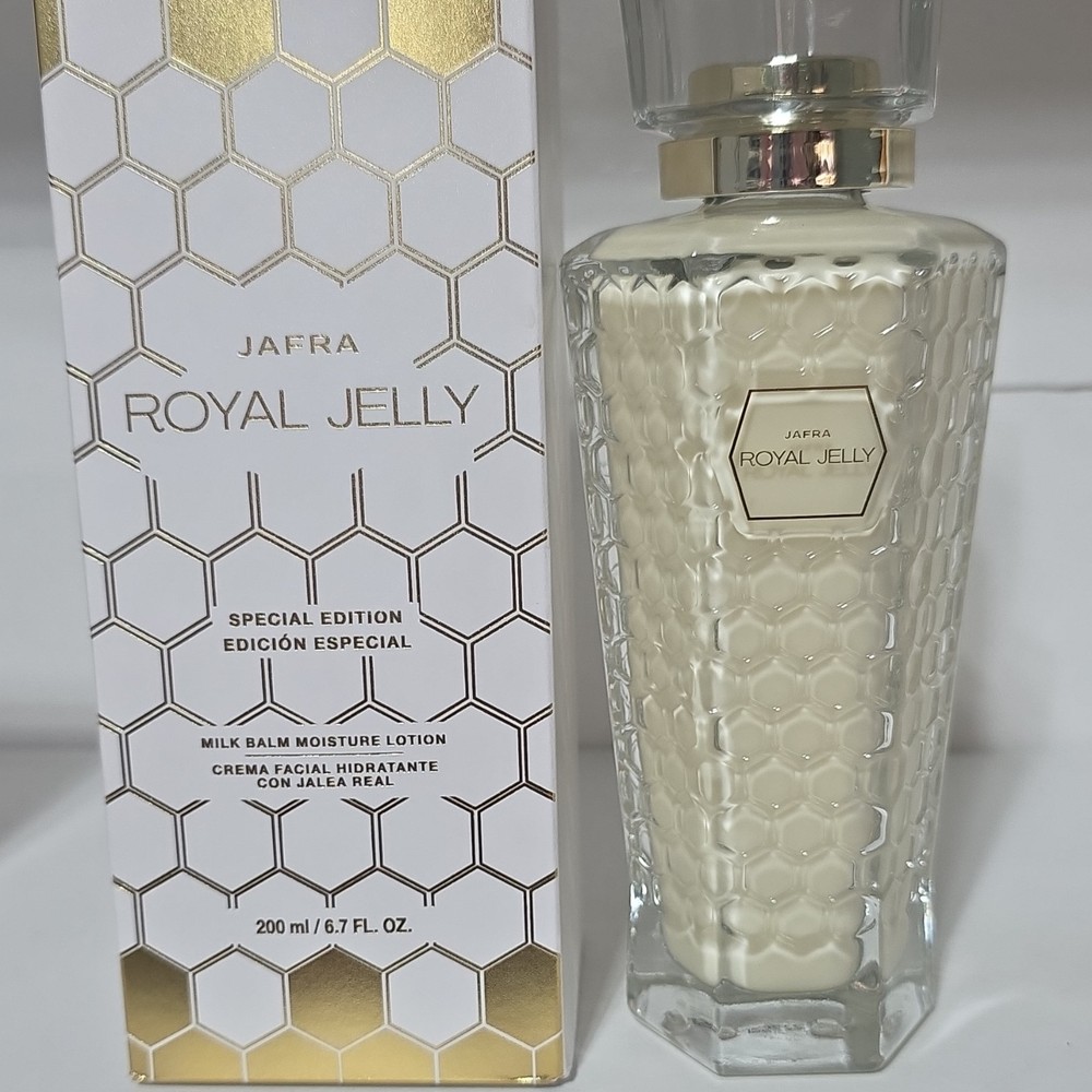 JAFRA Royal Jelly Special Edition Milk Balm Moisture Lotion Hydrating 6.7 oz