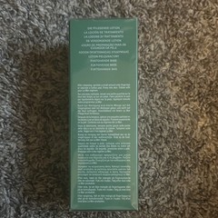 La Mer Treatment Lotion in Teal and White