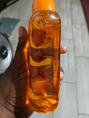 Veet Gold Carrot Whitening Cleansing Refreshing Toner Spf 15