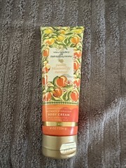 Vera Bradley Bath & Body Works Peach Blossom & Nectar Hydration Body Cream 8oz