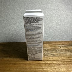 La Roche-Posay MB230400 Face Serum – 30ml