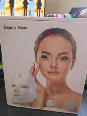 White Beauty Mask for Face – Mask Formulation, Set Includes Mask