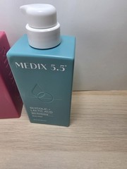 3 MEDIX 5.5 Body Wash Glycolic+Lactic And Retinol + Ferulic Acid Vitamin F Serum