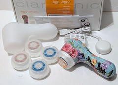 NIB Clarisonic Mia 2 Floral Sonic Facial Cleansing Brush 5 Heads Case RARE PATTN