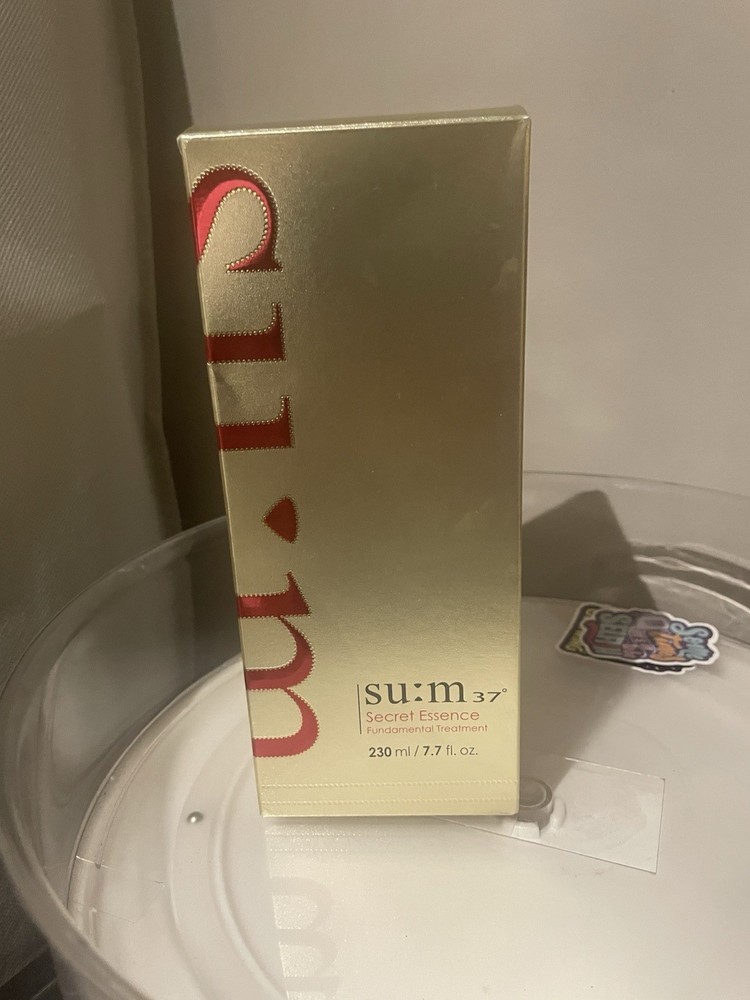 su:m37° Secret Essence Fundamental Treatment Essence 230 ml / 7.7 fl oz