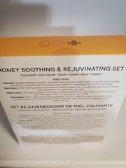 earth to skin Honey Soothing & Rejuvenating Set