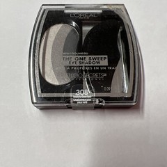 L&rsquo;Oreal Studio Secrets One Sweep Eyeshadow, 308 Smoky For Green Eyes Brand New
