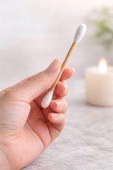 300 Eco-Friendly Bamboo Cotton Swabs – Biodegradable Wooden Buds for Ear & Makeu