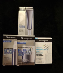 Neutrogena Rapid Wrinkle Repair 4pc Bundle Regenerist + Retinol +Niacinamide+Eye
