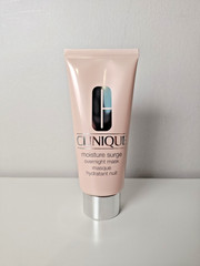 Clinique Moisture Surge Overnight Mask to Hydrate + Plump – 3.4 fl oz