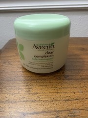 Aveeno Clear Complexion DAILY CLEANSING PADS 28 Pads SEALED *Discontinued*