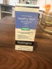 Sealed Neutrogena Healthy Skin Anti Wrinkle Cream SPF 15 Discontinued Exp 12/21