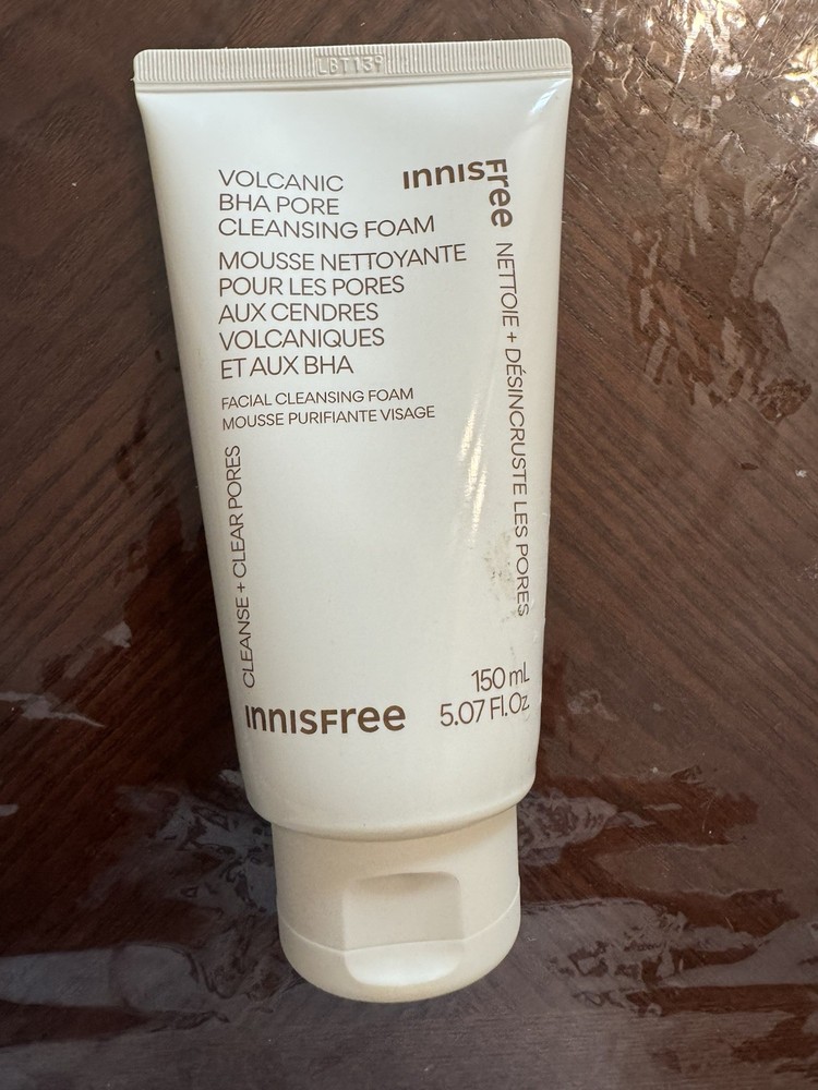 Innisfree Volcanic Pore BHA Cleansing Foam 5.07 oz Facial Clear Pores SEALED NEW