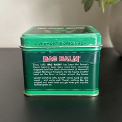 Vermonts Original BAG BALM 8 oz Tin Lanolin Protective Ointment Dry Chapped Skin