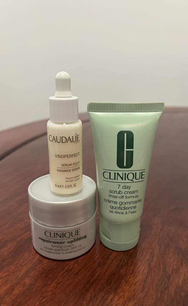 LOT Clinique Repairwear uplifting cream, 7day scrub & Caudalie Vinoperfect Serum