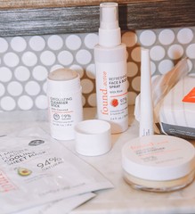 Found Active by Kate Upton, Restoring Face Serum with Bakuchiol Retinol…