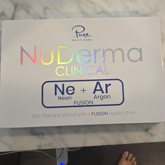 Pure Daily Care NuDerma Clinical Ne+Ar Fusion Skin Therapy Wand w/ Applicators