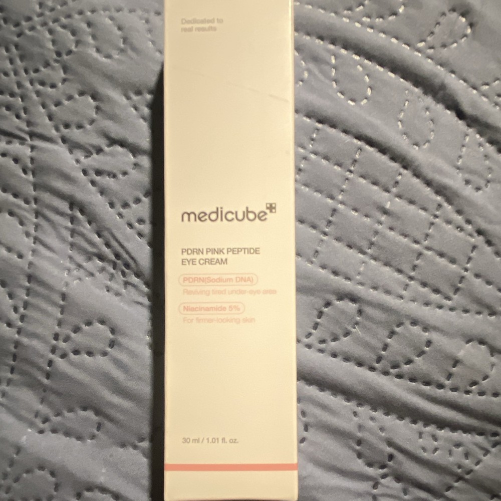 medicube PDRN Pink Peptide Eye Cream Firming Pink PDRN + Niacinamide 30ml