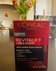L&rsquo;Oréal Paris Revitalift Triple Power FaceMoisturizer 2.55oz Fragrance Free NWT