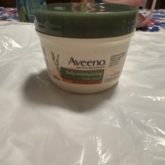 Aveeno Active Naturals Daily Moisturizing Body Yogurt Apricot & Honey 6.5 oz