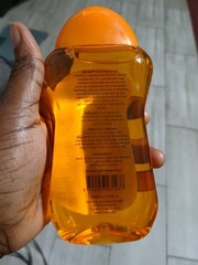 Veet Gold Carrot Whitening Cleansing Refreshing Toner Spf 15
